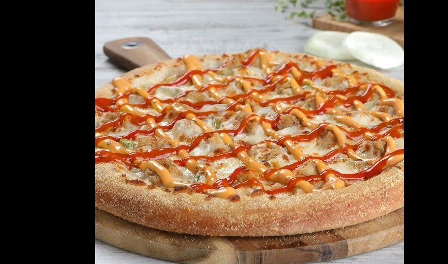 دومينوز بيتزا جدة ، تتنوع الأصناف بين اللحوم، الدجاج، والخضروات، وتُعد افضل بيتزا دومينوز خيارًا مثاليًا لمحبي البيتزا الإيطالية الأصيلة.