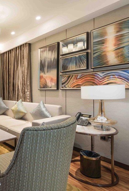 فندق بريرا قرطبة أحد أبرز فنادق الرياض التي تجمع بين الفخامة والراحة والخدمات المتكاملة. يتميز الفندق بموقعه الاستراتيجي وخدماته العصرية التي تجعل من الإقامة تجربة استثنائية.