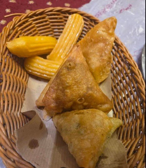 صور مطعم ومطبخ مستور الخديدي للولائم متوفرة وتعرض تفاصيل المكان والأطباق